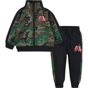 NWT Jordan JUMPMAN CLASSICS SUIT CAMO